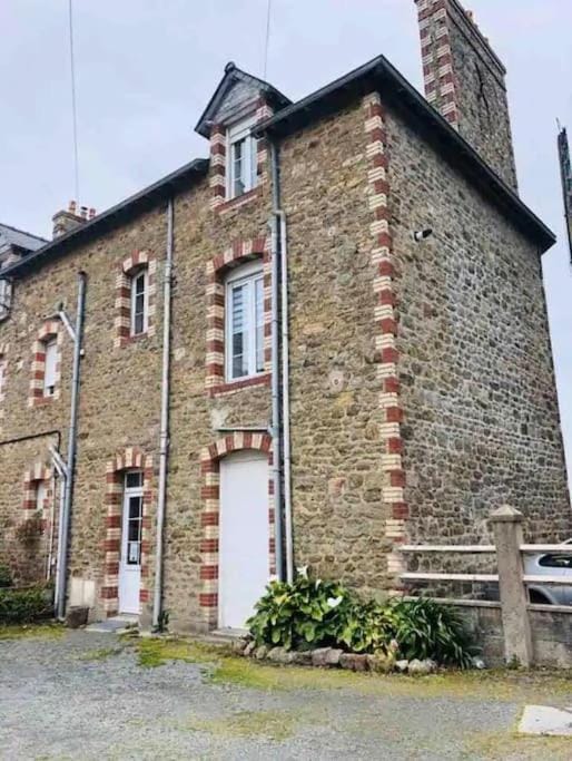 L'Escale Marine Apartment in Dinard