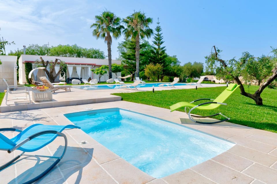 Villa con Piscina e Jacuzzi privata - 3 minuti dal mare Villa in Province of Taranto