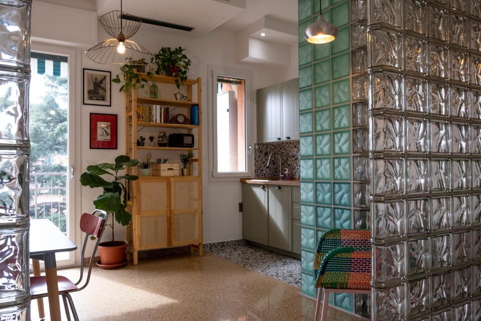 Kitchen or kitchenette, Living room