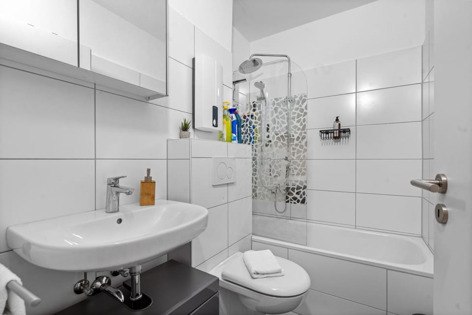 Bathroom, Bath