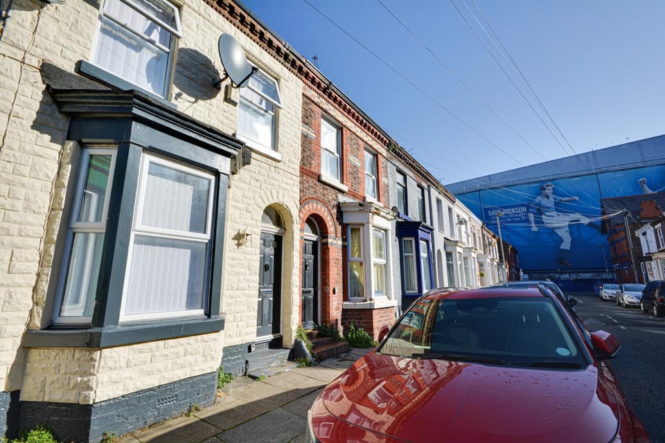 Property building, Street view, Parking