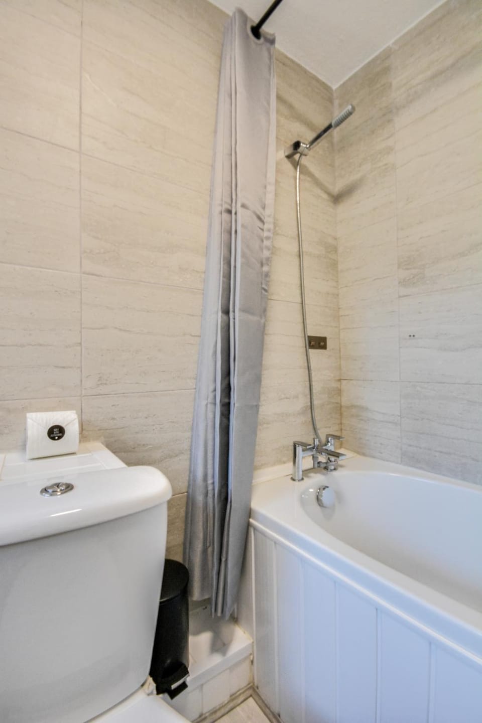 Shower, Bathroom, Bath, towels