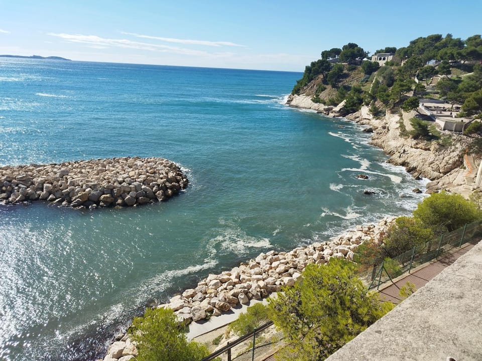 Nearby landmark, Natural landscape, Sea view