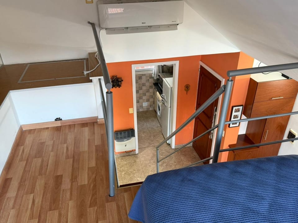 Bedroom, air conditioner