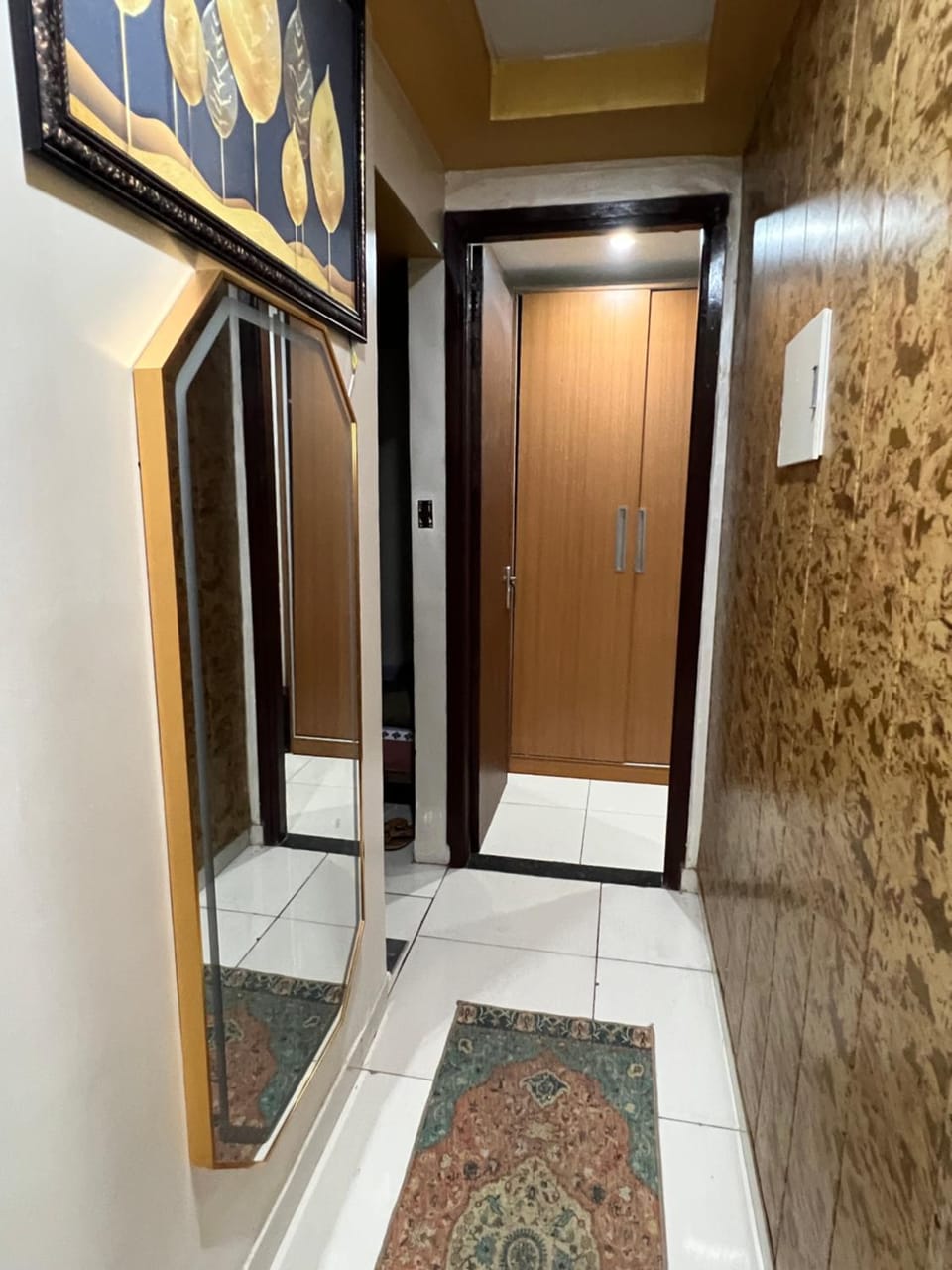 Zirakpur 3 Peoples Sleeping Apartment in Punjab, India