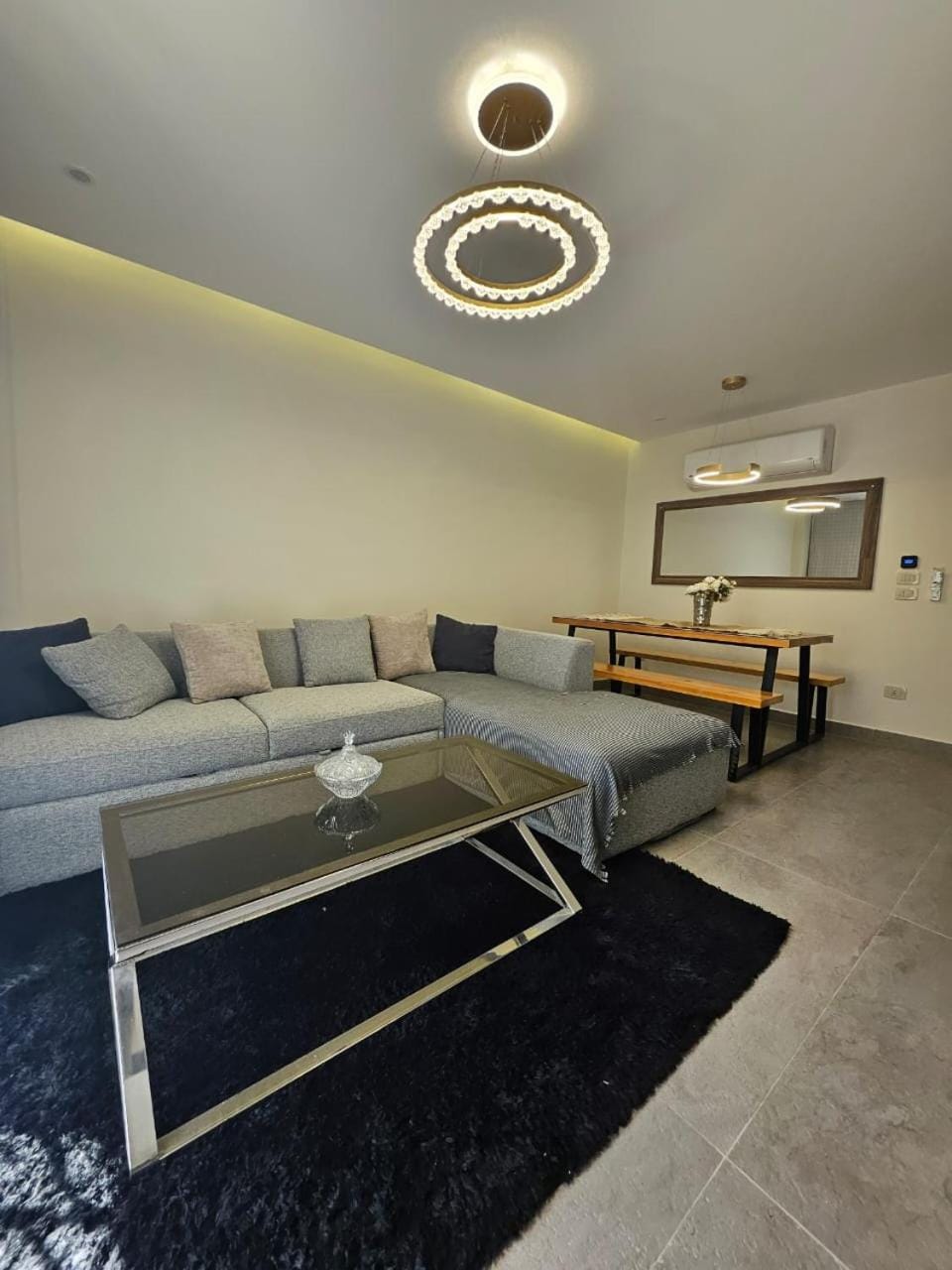 Living room, Seating area, Dining area