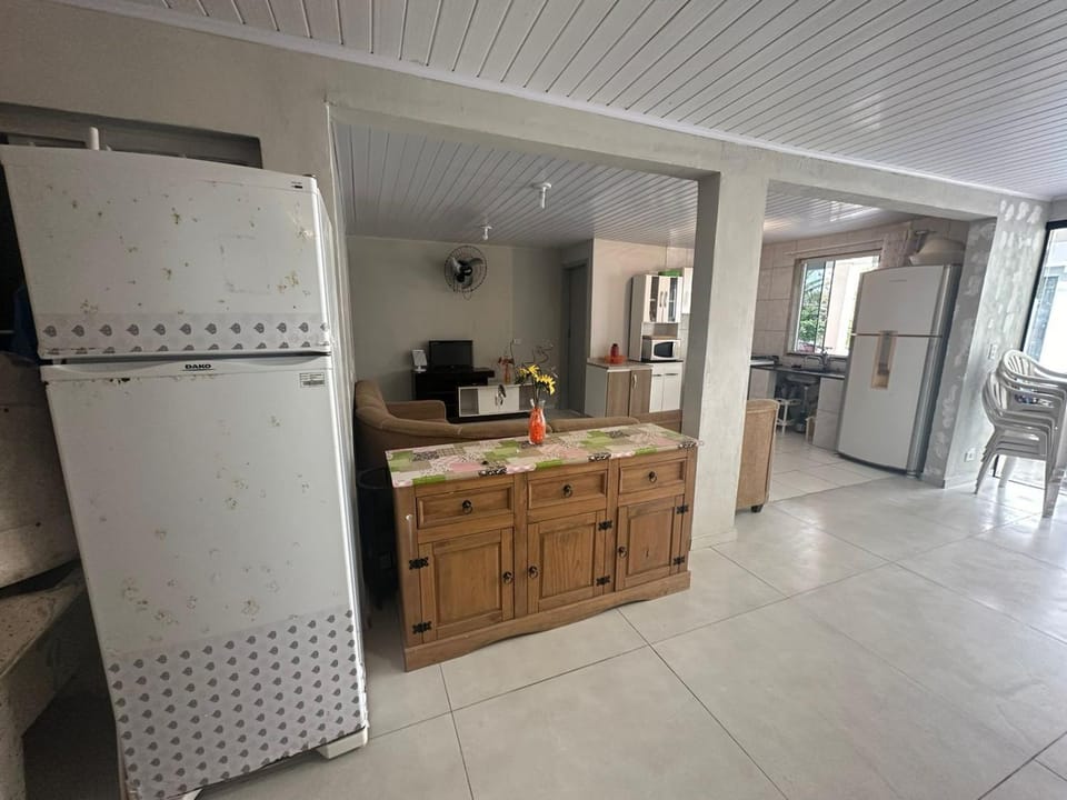 Casa com piscina em Matinhos House in State of Paraná