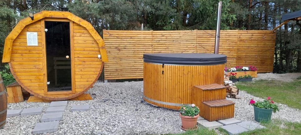 Siedlisko Radogoszcz, jacuzzi ,sauna House in Pomeranian Voivodeship
