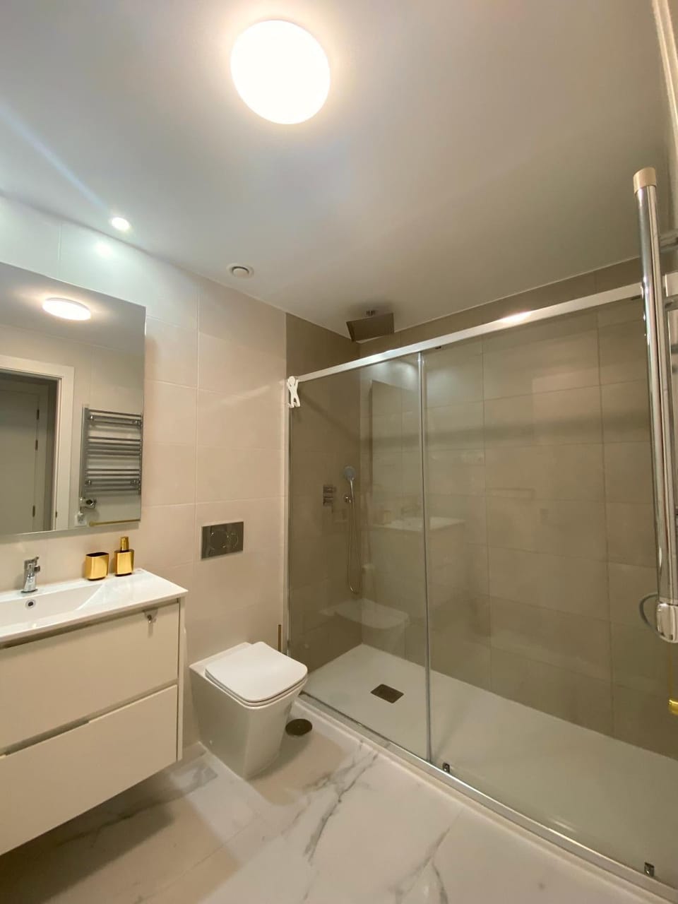 Shower, Toilet, Bathroom