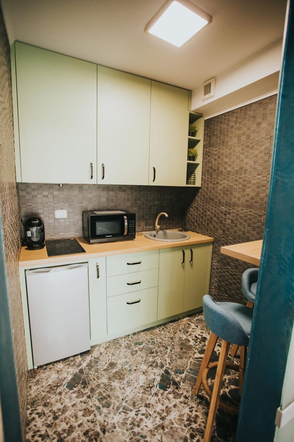 Alessandra Studio 2 Apartment in Romania
