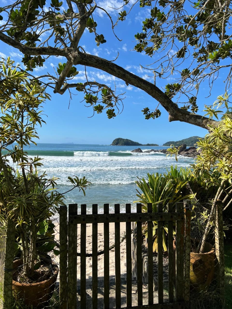 Sahy Pé na Areia House in São Sebastião