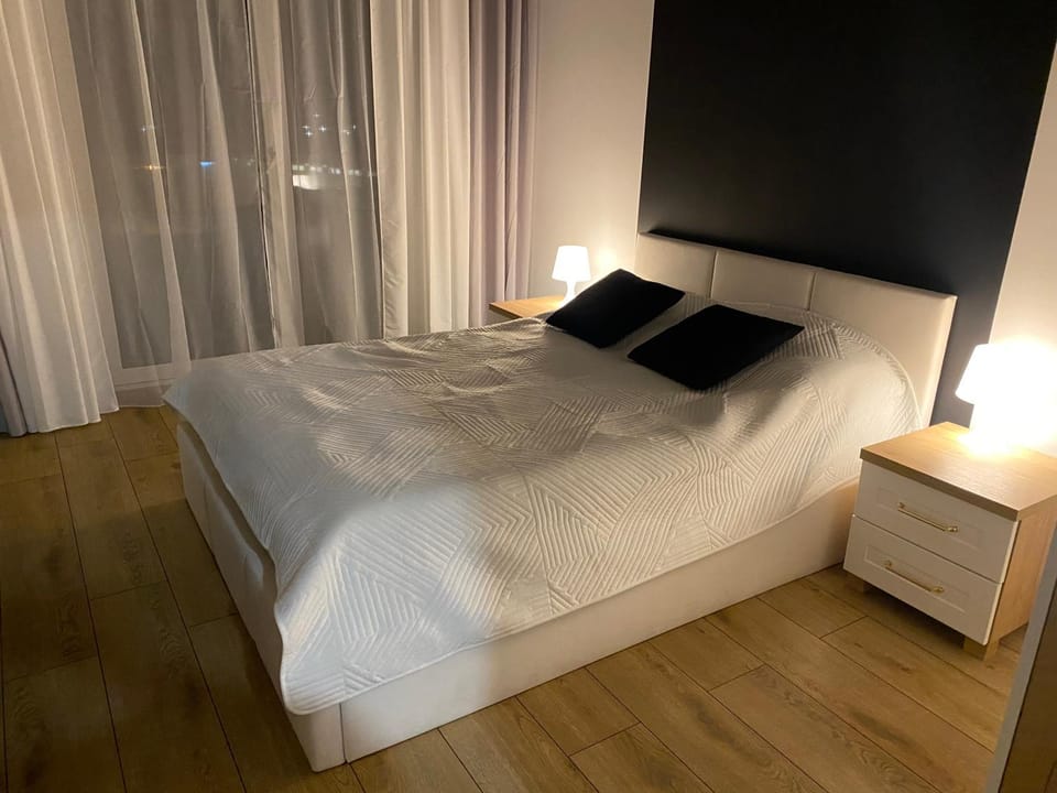 Black & White Dziwnów Apartment in West Pomeranian Voivodeship, Poland