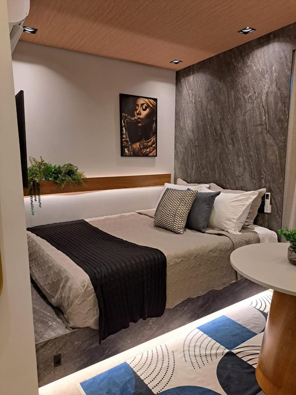 Bed, Decorative detail