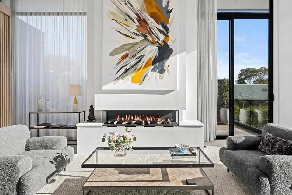 Living room, fireplace, fireplace