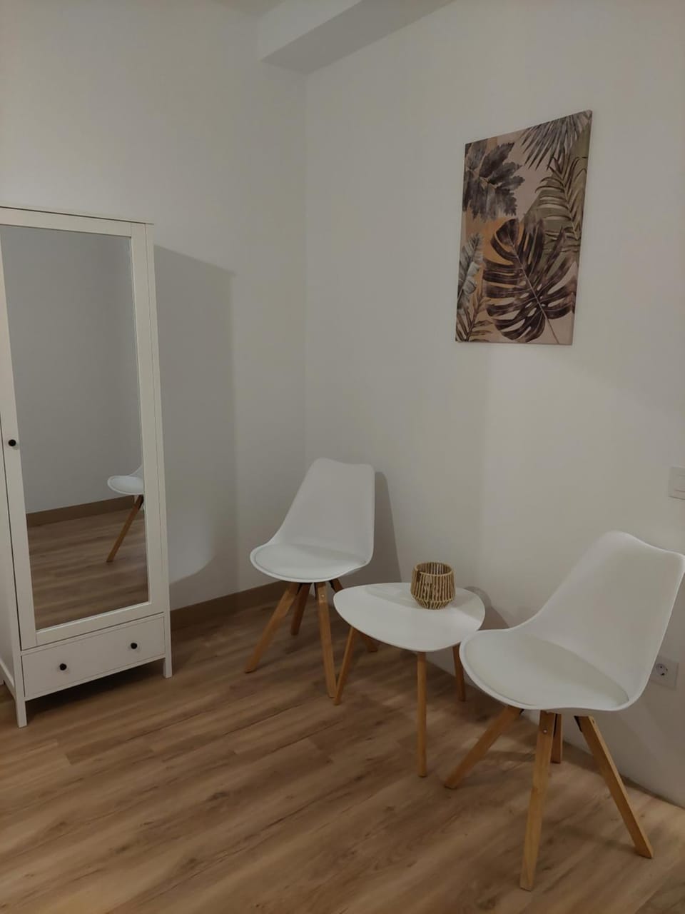 Seating area, wardrobe