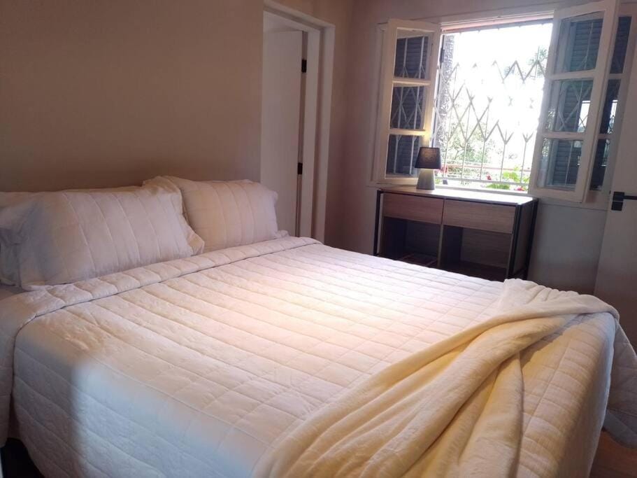 Bed, View (from property/room), View (from property/room), Photo of the whole room, Bedroom