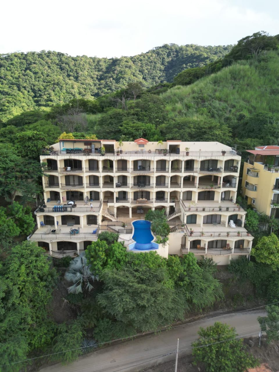 Majestic Oceanview Condo with King Beds House in Coco