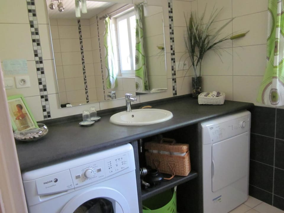 Maison confortable à Ferrières-sur-Sichon, animaux acceptés - FR-1-489-552 House in Auvergne-Rhône-Alpes