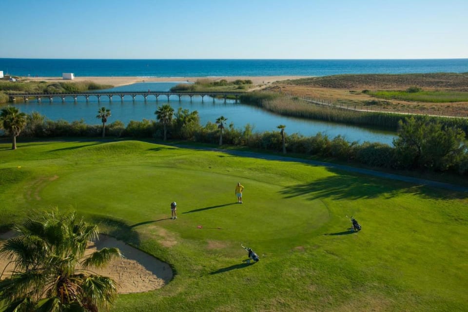 Nearby landmark, Golfcourse