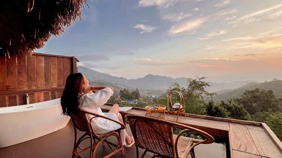 Patio, Natural landscape, View (from property/room), Balcony/Terrace, Food and drinks, Dining area, Drinks, Sunset