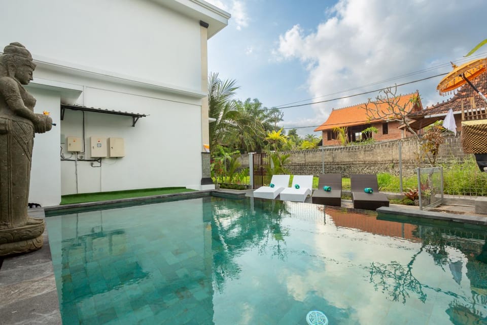 Garden, Swimming pool, Swimming pool
