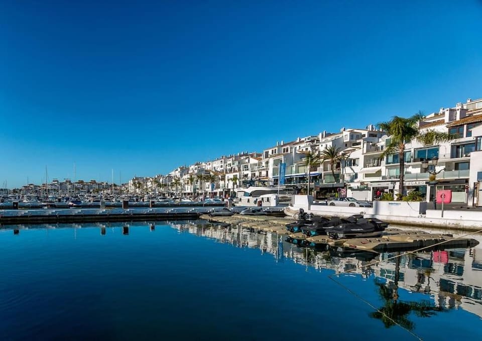 Holiday apartment with Sea views in Puerto Banus Apartment in Marbella