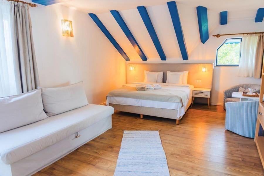 Cherhana Resort Bed and Breakfast in Romania