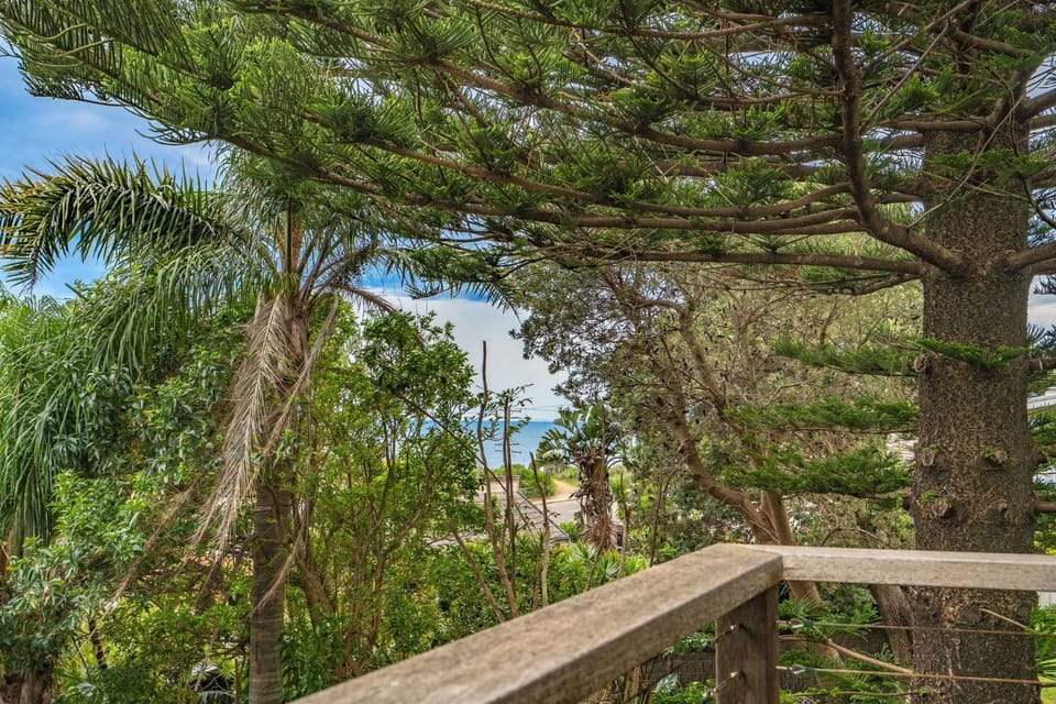 Sea Breeze House in Central Coast