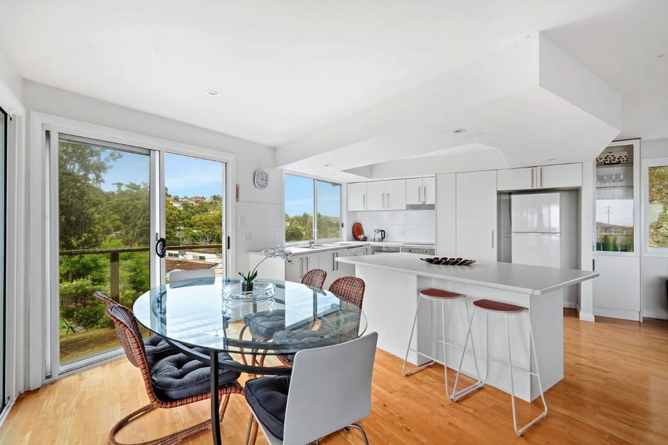 Sea Breeze House in Central Coast