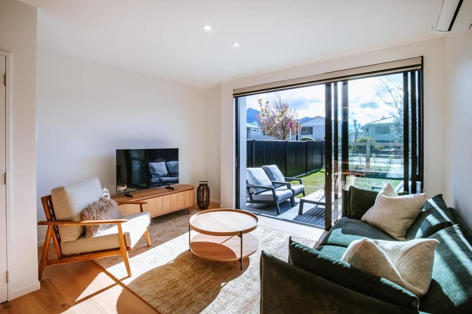 Comfort on Rowley House in Wanaka