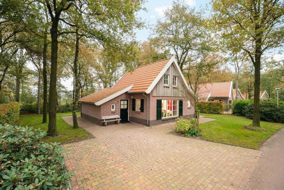 Buitengoed het Lageveld 75 House in Overijssel (province)
