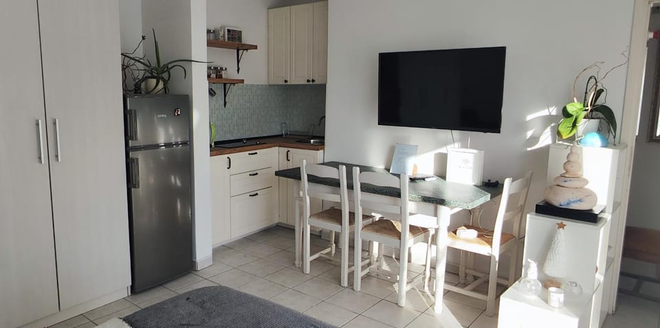TV and multimedia, Kitchen or kitchenette, Dining area, pet friendly, stove