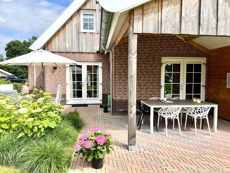Buitengoed het Lageveld 92 House in Overijssel (province)