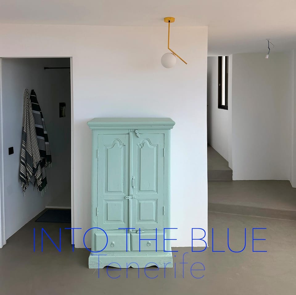 Bedroom, wardrobe