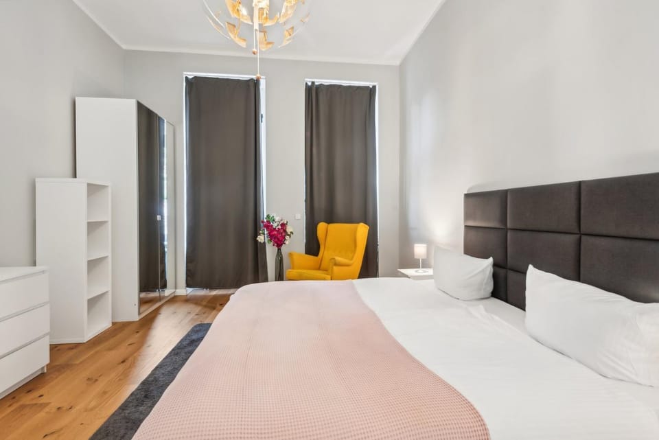 Bed, Bedroom, wardrobe