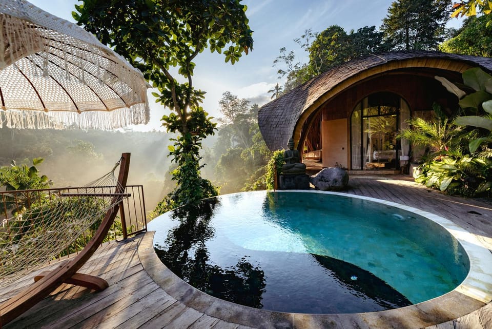 Property building, Bird's eye view, Garden view, Mountain view, Mountain view, Pool view, Swimming pool
