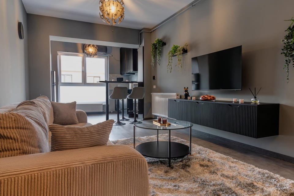 Communal lounge/ TV room, Living room