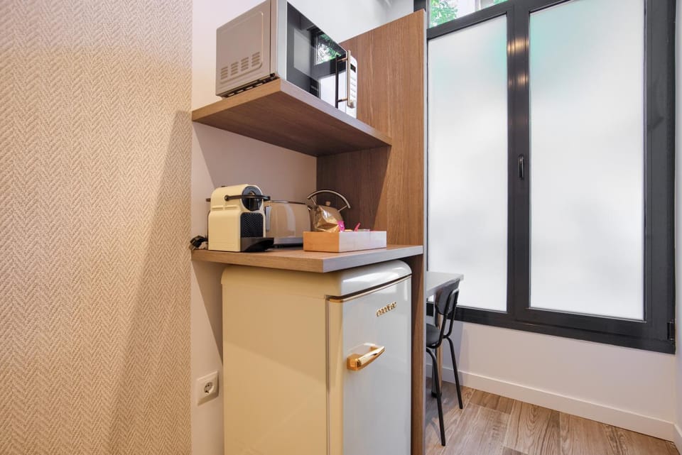 Coffee/tea facilities, microwave, toaster