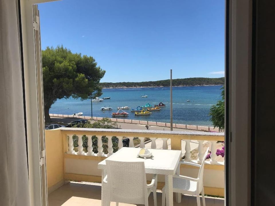 Natural landscape, Activities, View (from property/room), Balcony/Terrace, Seating area, Sea view