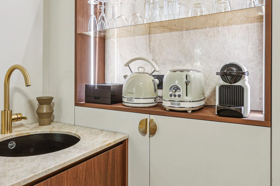 Coffee/tea facilities, Kitchen or kitchenette, toaster