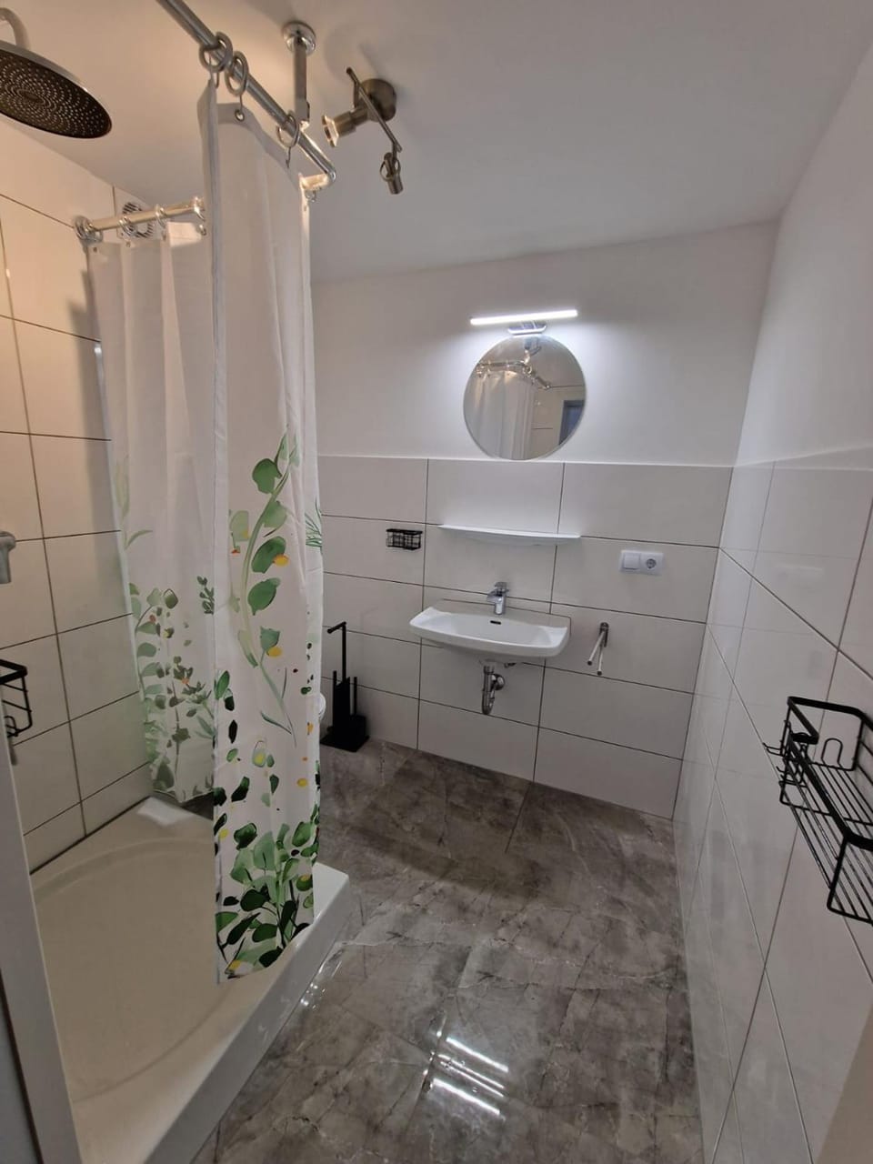 Shower, Bathroom
