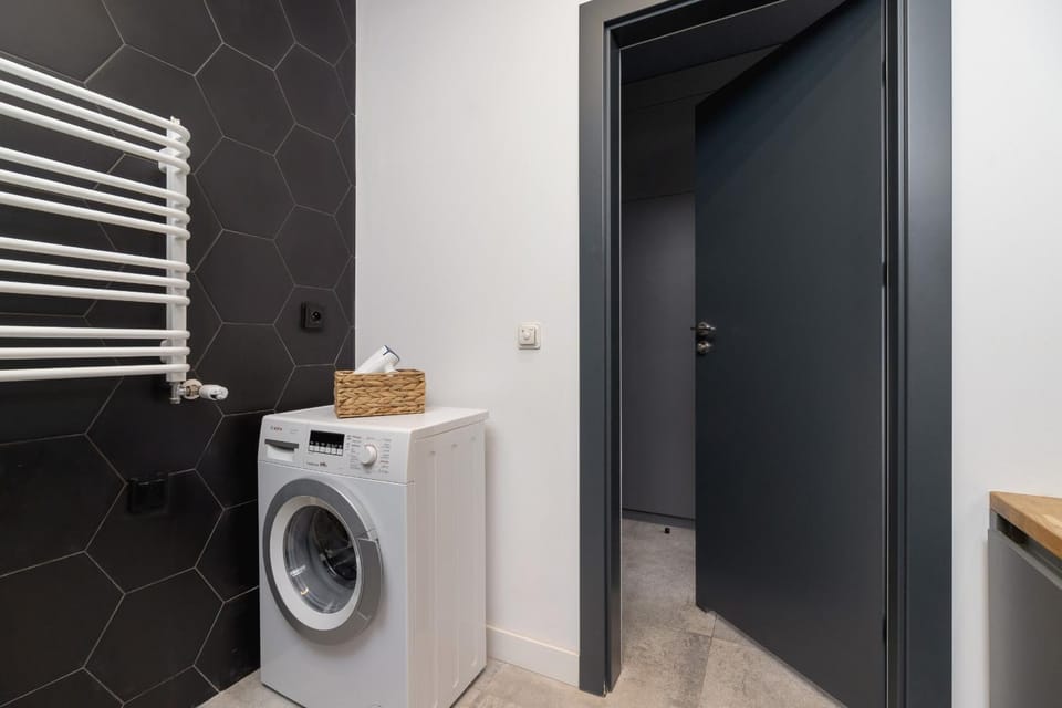 Bathroom, washing machine