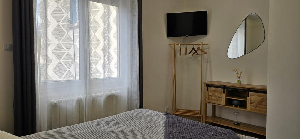 TV and multimedia, Photo of the whole room