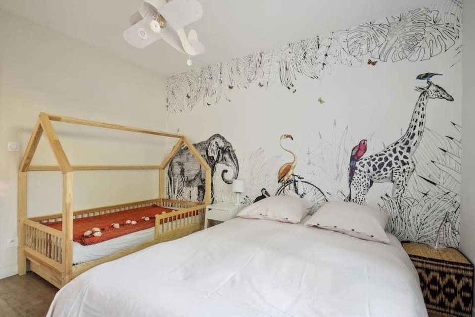 Charming country house swimming pool 17 min from Bordeaux House in Nouvelle-Aquitaine