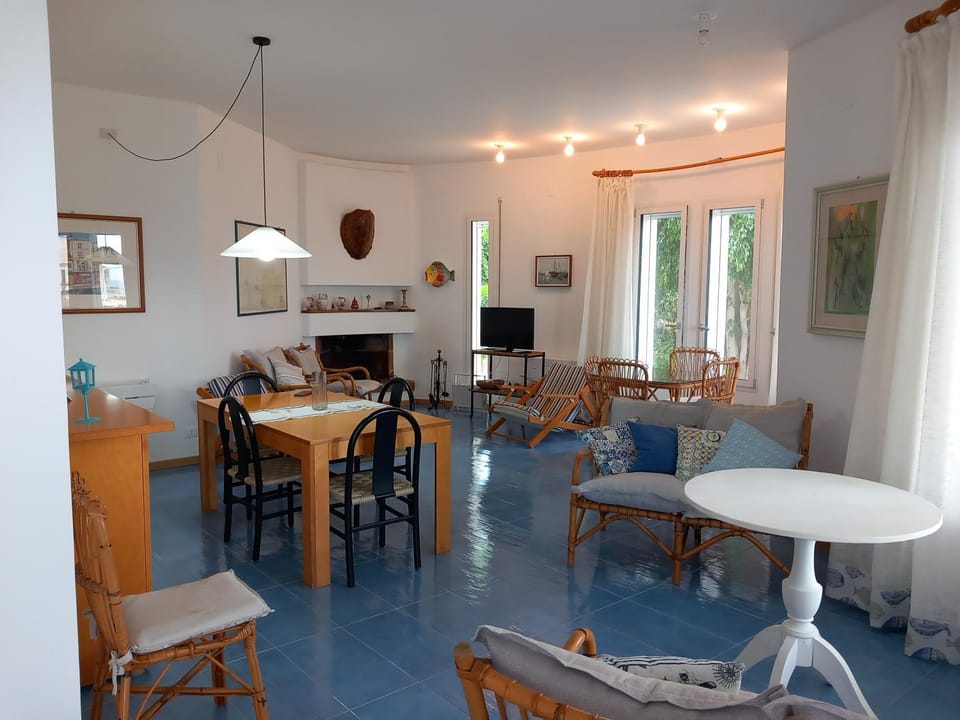 Lounge or bar