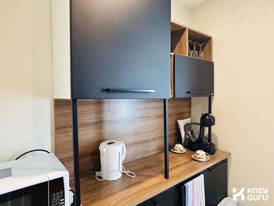 KozyGuru Summer Hill 1 Bed TownHouse Apartment in Sydney