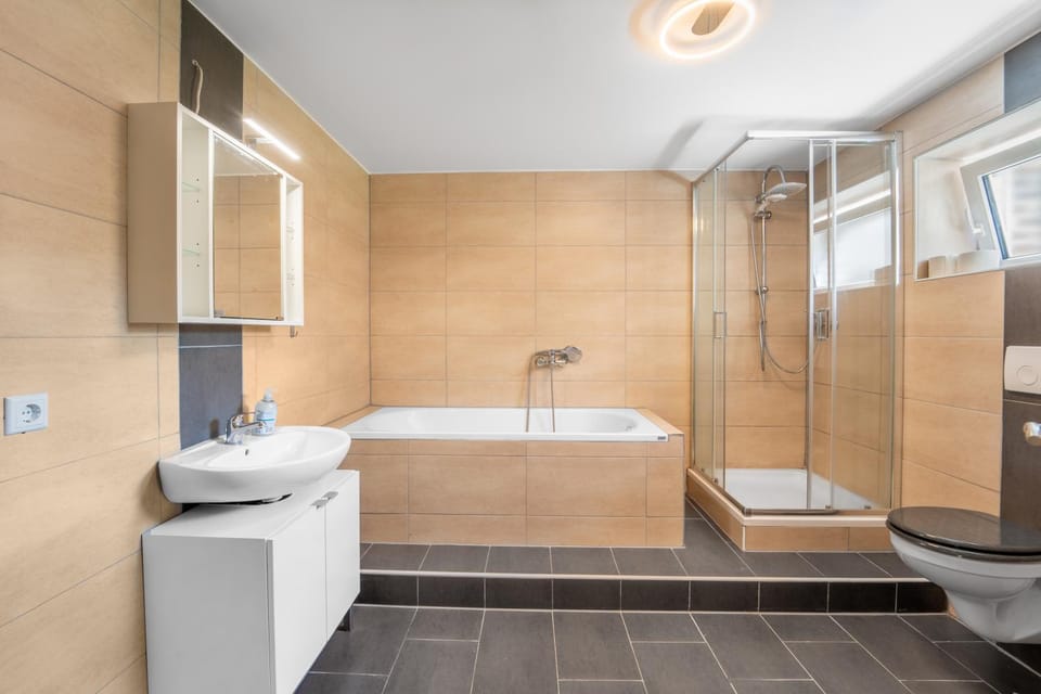 Shower, Bathroom