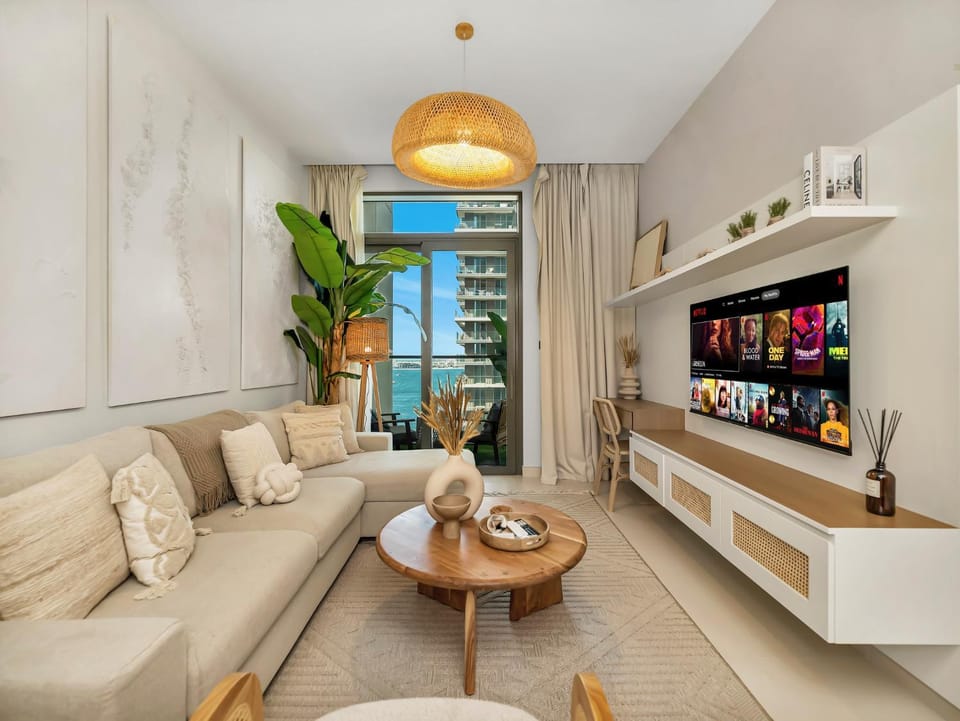 Living room, Sea view