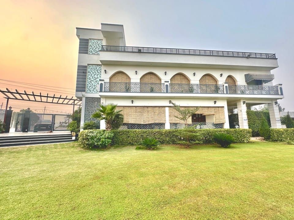 Property building, Garden