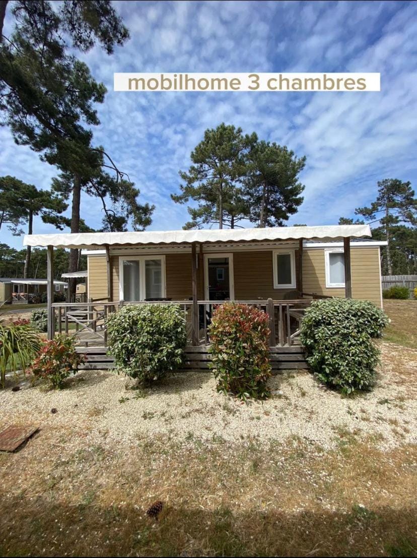 Mobil home 3 chambres ACM Campground/ 
RV Resort in Vendays-Montalivet